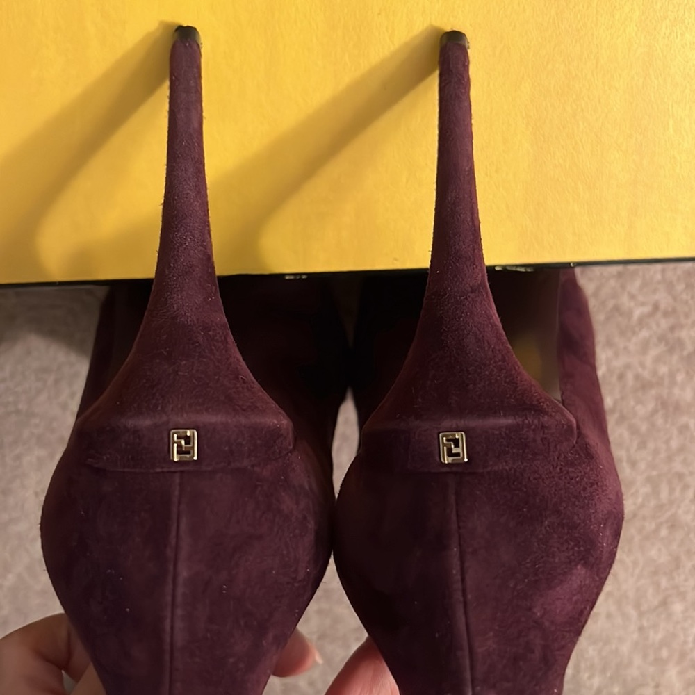 Preloved Fendi Pumps View 3